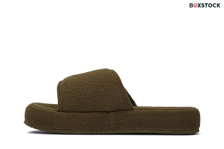 Yeezy Fleece Slide Season 7 Trench